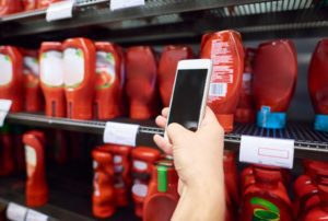 using mobile while shopping